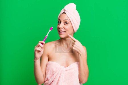 Foto de Young pretty woman with a toothbrush - Imagen libre de derechos