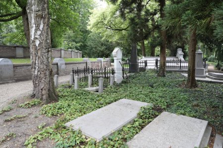 Foto de Cementerio de Utrecht, Países Bajos con monumentos funerarios - Imagen libre de derechos