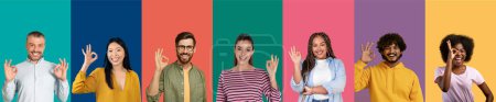 Foto de Colección de retratos de estudio de alegres millennials multirraciales hombres y mujeres mostrando gesto bien y sonriendo aislado sobre fondo colorido, collage, bandera. Concepto de gestos - Imagen libre de derechos