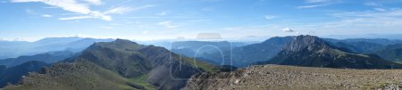 Téléchargez les photos : Vue panoramique sur les montagnes du parc naturel de Cadi-Moixero, pré-pyrénées, catalonie, espagne - en image libre de droit