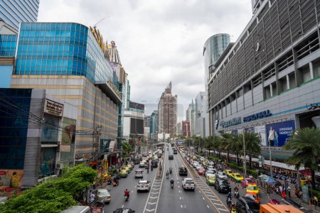 Foto de El paisaje urbano y el tráfico de Bangkok en Tailandia Asia - Imagen libre de derechos