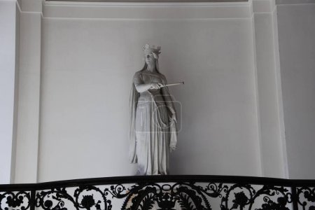 Téléchargez les photos : Statue à l'intérieur de Christiansborg à Copenhague, Danemark - en image libre de droit