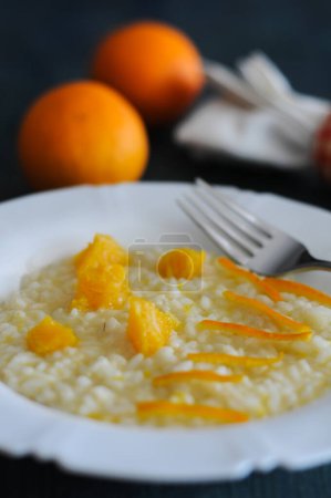 Delicious risotto with oranges and grapefruit