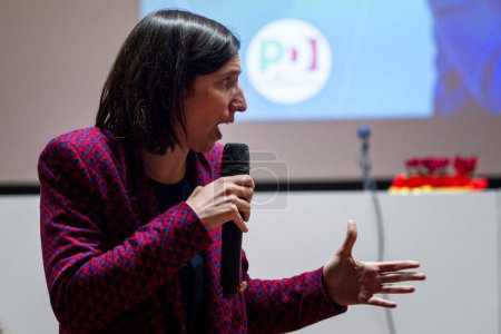 Foto de Elena Ethel Schlein "Elly Schlein" deputy of the Italian republic, during a meeting with the associations that deal with social and environmental projects in the province of Caserta, at the provincial Auditorium of Caserta - Imagen libre de derechos