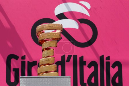 Foto de Giro d 'Italia Cup 2023, durante la sexta etapa del Giro d' Italia con salida y llegada a Nápoles. - Imagen libre de derechos