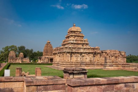 Téléchargez les photos : Sangameshwara temple, also called the Vijayeshvara temple in Pattadakal was built during the rule of Chalukyas. It is a UNESCO World heritage site - en image libre de droit