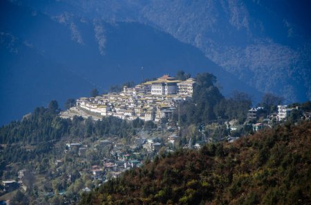 Tawang Monastère, un monastère bouddhiste situé à Tawang, Arunachal Pradesh, Inde. plus grand monastère en Inde. Situé dans la vallée du Tawang Chu. Il est également appelé Gaden Namgyal Lhatse.