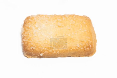 Téléchargez les photos : Biscuits au beurre danois le biscuit au pain finlandais isolé sur fond blanc chemin de coupe - en image libre de droit