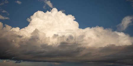Photo for The way the light plays off the different formations creates a beautiful display that is both calming and awe-inspiring. - Royalty Free Image