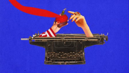 Collage d'art contemporain. Tâches de routine avec touche de créativité ou de plaisir. Main avec shaker cocktail rouge versant boisson dans la machine à écrire antique sur fond bleu. Concept de loisirs et de travail.