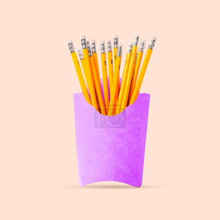 collage de arte contemporáneo. Caja para papas fritas llena de lápices. Pasar del consumo a la creación. Concepto de arte pop, creatividad, imaginación, hobby, comida para cerebros, recreación. Anuncio