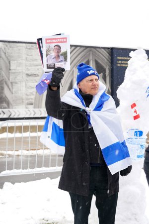 Téléchargez les photos : 4 December 2023 - Ottawa, Canada: The Solidarity Rally For The Hostages, in support of Israel in war conflict with Hamas in Gaza - en image libre de droit