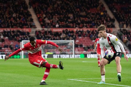 Photo for Isaiah Jones #2 of Middlesbrough whips a cross in during the Sky Bet Championship match Middlesbrough vs Bristol City at Riverside Stadium, Middlesbrough, United Kingdom, 5th November 202 - Royalty Free Image