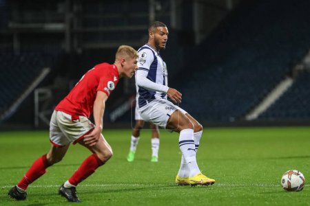 Photo for Kenneth Zohore #9 of West Bromwich Albion in action during the Premier League 2 U23 match West Bromwich Albion U23 vs Nottingham ForestU 23 at The Hawthorns, West Bromwich, United Kingdom, 7th November 202 - Royalty Free Image