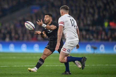Photo for Richie Mo'unga of New Zealand in action during the Autumn internationals match England vs New Zealand at Twickenham Stadium, Twickenham, United Kingdom, 19th November 2022 - Royalty Free Image