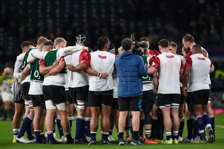 Photo for England in a team huddle during pre match warm up ahead of the Autumn internationals match England vs South Africa at Twickenham Stadium, Twickenham, United Kingdom, 26th November 2022 - Royalty Free Image