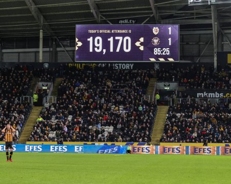 Téléchargez les photos : La présence officielle d'aujourd'hui est de 19,170 personnes lors du Sky Bet Championship match Hull City vs Blackpool au MKM Stadium, Hull, Royaume-Uni, le 26 décembre 202 - en image libre de droit