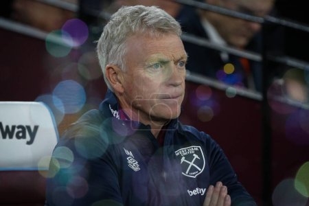 Photo for David Moyes manager of West Ham United during the Premier League match West Ham United vs Brentford at London Stadium, London, United Kingdom, 30th December 202 - Royalty Free Image