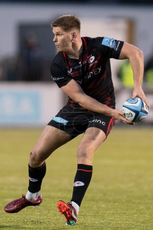 Photo for Owen Farrell #10 of Saracens in action during the game at the Gallagher Premiership match Saracens vs Exeter Chiefs at StoneX Stadium, London, United Kingdom, 31st December 202 - Royalty Free Image