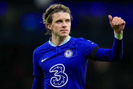 Téléchargez les photos : Conor Gallagher #23 of Chelsea during the FA Cup Third Round match Manchester City vs Chelsea at Etihad Stadium, Manchester, United Kingdom, 8th January 202 - en image libre de droit