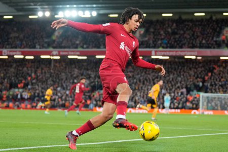 Téléchargez les photos : Trent Alexander-Arnold #66 of Liverpool during the Emirates FA Cup Third Round match Liverpool vs Wolverhampton Wanderers at Anfield, Liverpool, United Kingdom, 7th January 202 - en image libre de droit