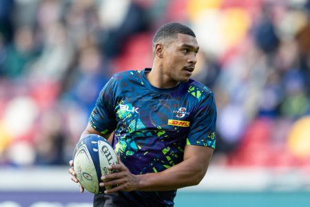 Photo for Damien Willemse of DHL Stormers during the pre-match warm-up ahead of  the European Champions Cup match London Irish vs Stormers at the Gtech Community Stadium, Brentford, United Kingdom, 15th January 202 - Royalty Free Image