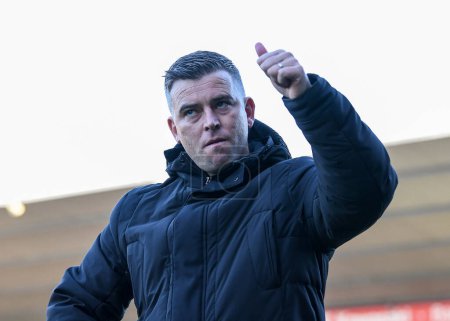 Photo for Plymouth Argyle Manager Steven Schumacher  gives thumbs up to home fans   during the Sky Bet League 1 match Plymouth Argyle vs Cheltenham Town at Home Park, Plymouth, United Kingdom, 21st January 202 - Royalty Free Image