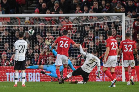 Foto de Wout Weghorst #27 of Manchester United scores to make it 0-2 during the Carabao Cup Semi-Finals match Nottingham Forest vs Manchester United at City Ground, Nottingham, United Kingdom, 25th January 202 - Imagen libre de derechos