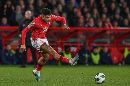 Téléchargez les photos : Morgan Gibbs-White #10 of Nottingham Forest in action during the Carabao Cup Semi-Finals match Nottingham Forest vs Manchester United at City Ground, Nottingham, United Kingdom, 25th January 202 - en image libre de droit