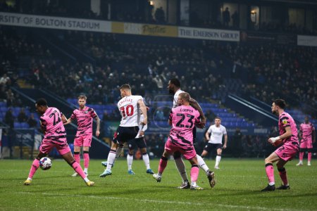 Foto de Dion Charles #10 of Bolton Wanderers scores to make it 1-0 during the Sky Bet League 1 match Bolton Wanderers vs Forest Green Rovers at University of Bolton Stadium, Bolton, United Kingdom, 24th January 202 - Imagen libre de derechos