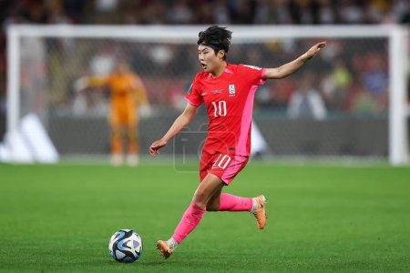 Foto de Ji So-yun # 10 de Corea del Sur hace una pausa con el balón durante la Copa Mundial Femenina de la FIFA 2023 Grupo H partido Corea del Sur vs Alemania Mujeres en el Suncorp Stadium, Brisbane, Australia, 3 de agosto de 2023 - Imagen libre de derechos