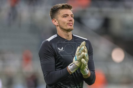 Photo for Nick Pope #22 of Newcastle United applauds the fans during the Carabao Cup Third Round match Newcastle United vs Manchester City at St. James's Park, Newcastle, United Kingdom, 27th September 202 - Royalty Free Image