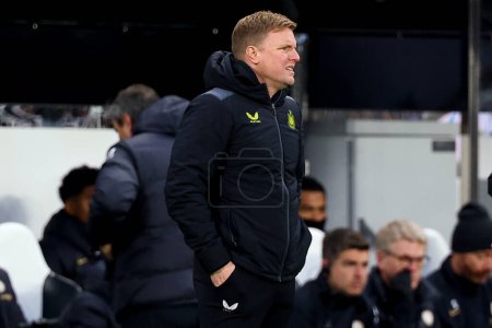 Photo for Newcastle United manager Eddie Howe during the Premier League match Newcastle United vs Chelsea at St. James's Park, Newcastle, United Kingdom, 25th November 2023 - Royalty Free Image