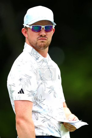 Téléchargez les photos : Connor Syme d'Écosse regarde pendant le championnat australien Fortinet PGA au Royal Queensland Golf Club, Brisbane, Australie, 26 novembre 2023 - en image libre de droit