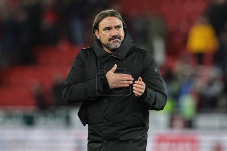 Photo for Daniel Farke manager of Leeds United pats his heart at the fans during the Sky Bet Championship match Rotherham United vs Leeds United at New York Stadium, Rotherham, United Kingdom, 24th November 2023 - Royalty Free Image