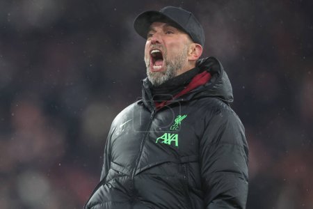 Photo for Jrgen Klopp manager of Liverpool celebrates his teams win after the Premier League match Liverpool vs Fulham at Anfield, Liverpool, United Kingdom, 3rd December 2023 - Royalty Free Image