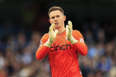 Photo for Dean Henderson #30 of Crystal Palace applauds the fans during the Premier League match Manchester City vs Crystal Palace at Etihad Stadium, Manchester, United Kingdom, 16th December 202 - Royalty Free Image
