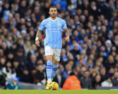 Photo for Kyle Walker #2 of Manchester City controls the ball during the Premier League match Manchester City vs Crystal Palace at Etihad Stadium, Manchester, United Kingdom, 16th December 202 - Royalty Free Image