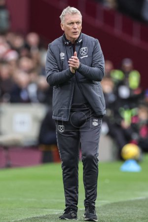 Photo for David Moyes manager of West Ham United during the Premier League match West Ham United vs Manchester United at London Stadium, London, United Kingdom, 23rd December 202 - Royalty Free Image