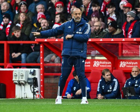 Photo for Nuno Esprito Santo Manager of Nottingham Forest gives his team instructions during the Premier League match Nottingham Forest vs Bournemouth at City Ground, Nottingham, United Kingdom, 23rd December 2023 - Royalty Free Image