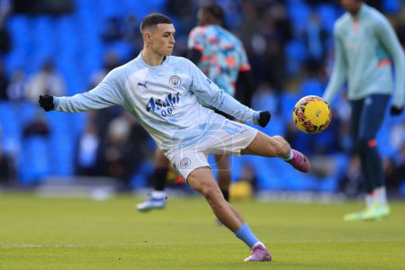 Photo for Phil Foden of Manchester City during the warm-up ahead of the Emirates FA Cup Third Round match Manchester City vs Huddersfield Town at Etihad Stadium, Manchester, United Kingdom, 7th January 202 - Royalty Free Image