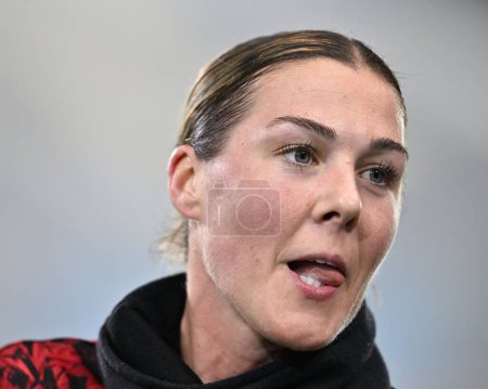 Photo for Mary Earps of Manchester United Women warms up ahead of the match, during the FA Women's League Cup match Manchester City Women vs Manchester United Women at Joie Stadium, Manchester, United Kingdom, 24th January 202 - Royalty Free Image