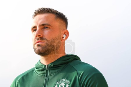 Photo for Luke Shaw of Manchester United arrives ahead of the Emirates FA Cup Fourth Round match Newport County vs Manchester United at Rodney Parade, Newport, United Kingdom, 28th January 202 - Royalty Free Image