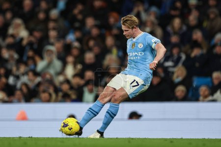 Photo for Kevin De Bruyne of Manchester City takes a free kick during the Premier League match Manchester City vs Burnley at Etihad Stadium, Manchester, United Kingdom, 31st January 202 - Royalty Free Image
