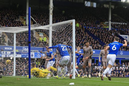 Téléchargez les photos : Dominic Calvert-Lewin d'Everton marque 1-1 lors du match de Premier League Everton vs Tottenham Hotspur à Goodison Park, Liverpool, Royaume-Uni, 3 février 202 - en image libre de droit