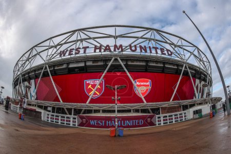 Téléchargez les photos : Vue générale du stade de Londres avant le match de Premier League West Ham United vs Arsenal au stade de Londres, Londres, Royaume-Uni, 11 février 202 - en image libre de droit