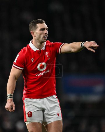 Photo for George North of Wales gives his team instructions during the 2024 Guinness 6 Nations match England vs Wales at Twickenham Stadium, Twickenham, United Kingdom, 10th February 202 - Royalty Free Image