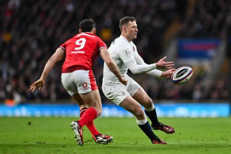 Photo for Fraser Dingwall of England passes the ball during the 2024 Guinness 6 Nations match England vs Wales at Twickenham Stadium, Twickenham, United Kingdom, 10th February 202 - Royalty Free Image