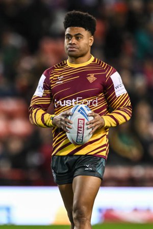 Photo for Kevin Naiqama of Huddersfield Giants during pre match warm up ahead of the Betfred Super League Round 1 match Leigh Leopards vs Huddersfield Giants at Leigh Sports Village, Leigh, United Kingdom, 16th February 202 - Royalty Free Image
