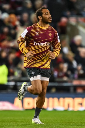Photo for Leroy Cudjoe of Huddersfield Giants during pre match warm up ahead of the Betfred Super League Round 1 match Leigh Leopards vs Huddersfield Giants at Leigh Sports Village, Leigh, United Kingdom, 16th February 202 - Royalty Free Image